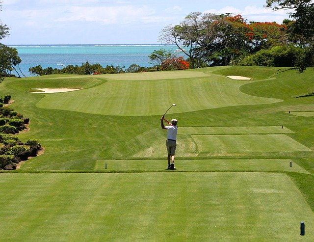 Award-winning golf academy provides private and group instruction for beginners, advanced, and PGA players.