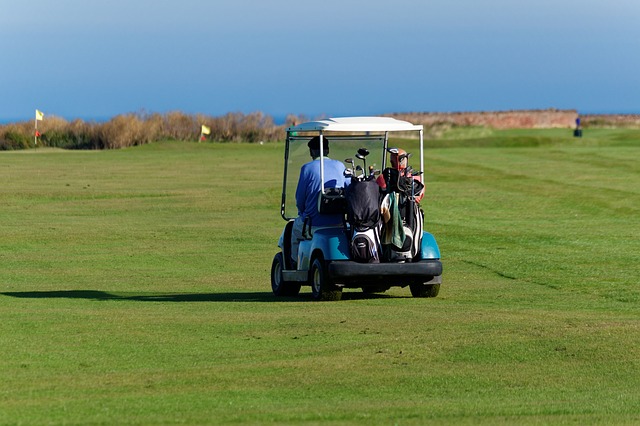 Award-winning golf academy provides private and group instruction for beginners, advanced, and PGA players.